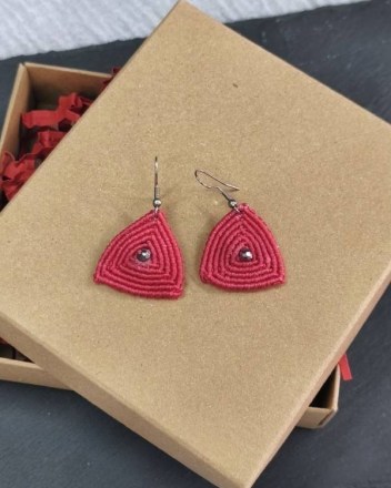 16  σκουλαρικια μακραμε (1)